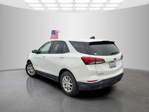 Summit White 2022 Chevrolet Equinox LS