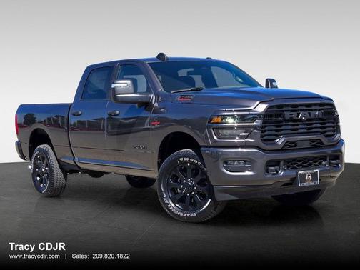 Granite Crystal Metallic Clearcoat 2026 RAM 2500 Big Horn Crew Cab 4x4 6'4' Box