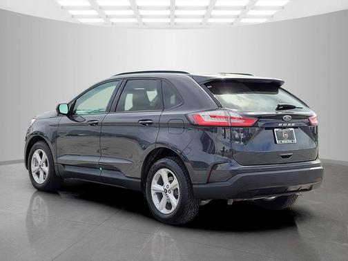 2021 Ford Edge SE