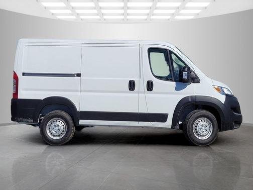 2026 RAM ProMaster 1500 Low Roof
