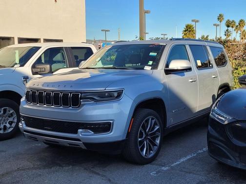 2022 Jeep Wagoneer Series III 4x4