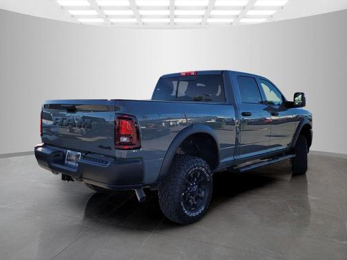 Ceramic Gray Clearcoat 2026 RAM 2500 Tradesman Crew Cab 4x4 6'4' Box