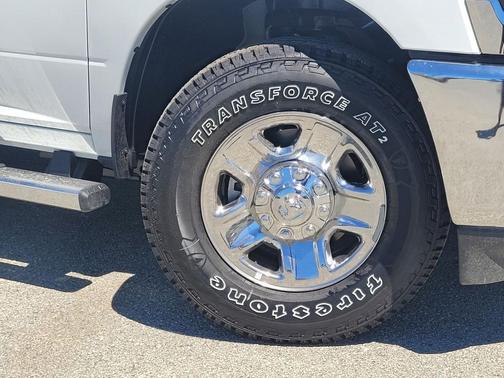 2024 RAM 2500 Tradesman Regular Cab 4x2 8' Box