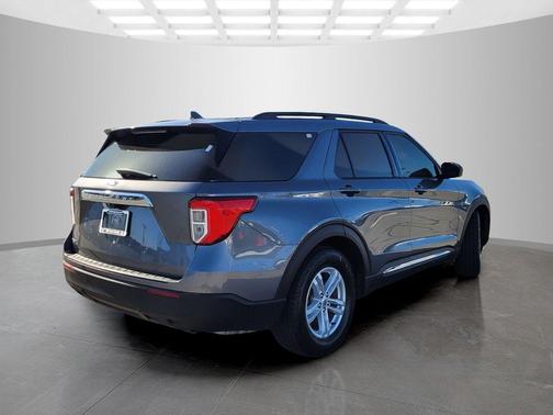 Gray Metallic 2021 Ford Explorer XLT