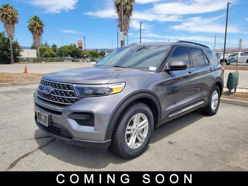 Gray Metallic 2021 Ford Explorer XLT