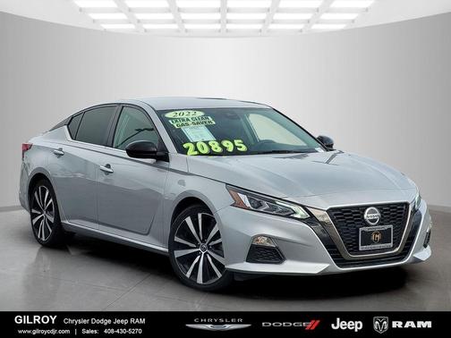 2022 Nissan Altima SR FWD