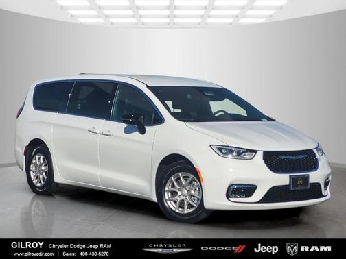 Bright White Clearcoat 2026 Chrysler Pacifica L