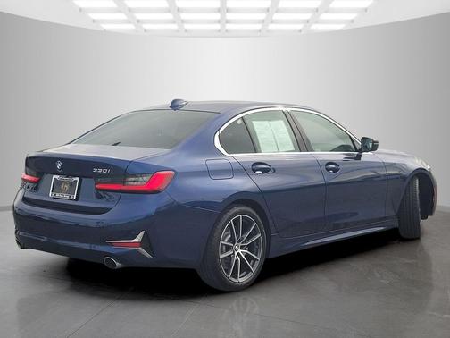 2019 BMW 330 330i