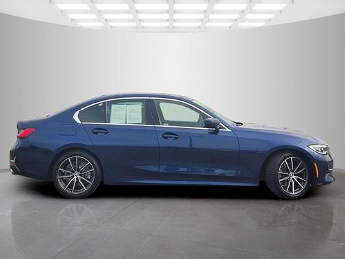 2019 BMW 330 330i