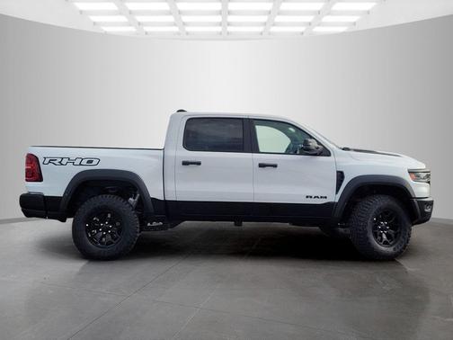 2026 RAM 1500 RHO Crew Cab 4x4 5'7' Box