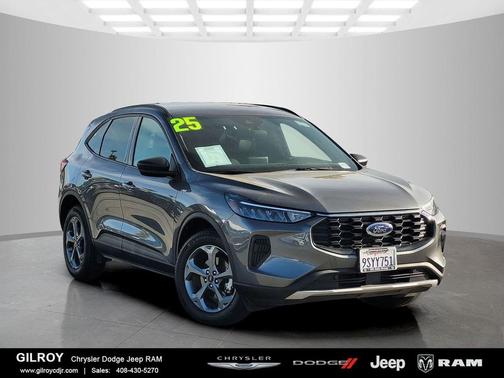 Carbonized Gray Metallic 2025 Ford Escape ST-Line