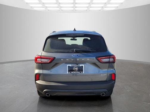 Carbonized Gray Metallic 2025 Ford Escape ST-Line