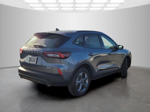 Carbonized Gray Metallic 2025 Ford Escape ST-Line