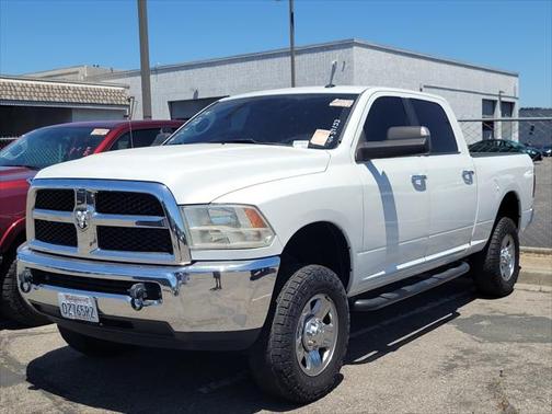 2018 RAM 2500 SLT Crew Cab 4x4 6'4' Box