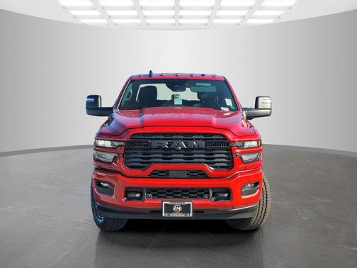 Molten Red Pearlcoat 2026 RAM 2500 Big Horn Crew Cab 4x4 6'4' Box