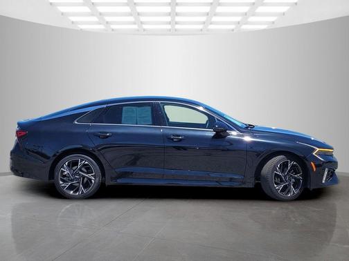 Aurora Black Pearl 2025 Kia K5 GT-Line