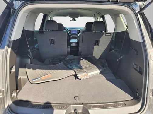 2022 GMC Acadia AWD SLE