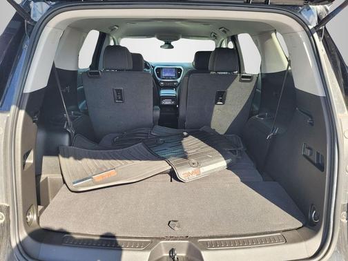 2022 GMC Acadia AWD SLE