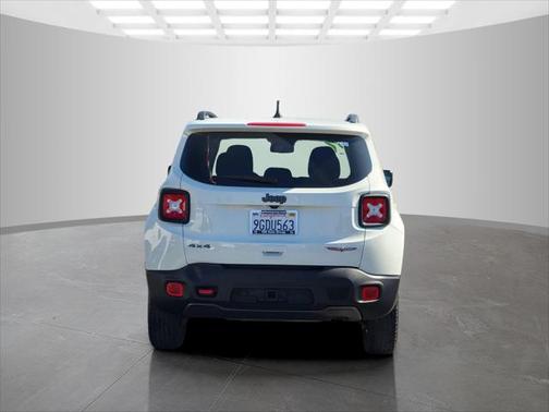 2022 Jeep Renegade Trailhawk