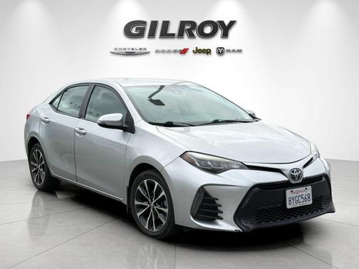 Classic Silver Metallic 2017 Toyota Corolla SE