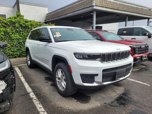 2023 Jeep Grand Cherokee L Laredo