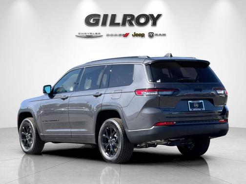 Baltic Gray Metallic Clearcoat 2026 Jeep Grand Cherokee L Altitude