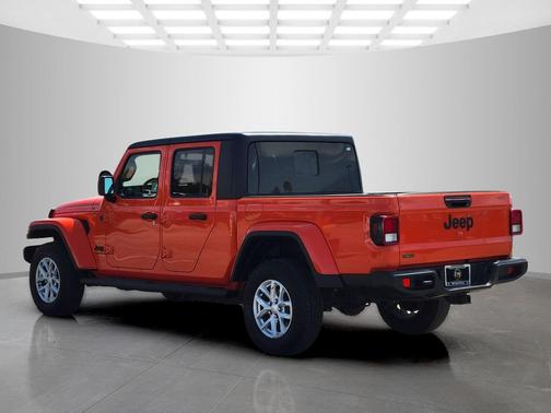 2023 Jeep Gladiator Sport S