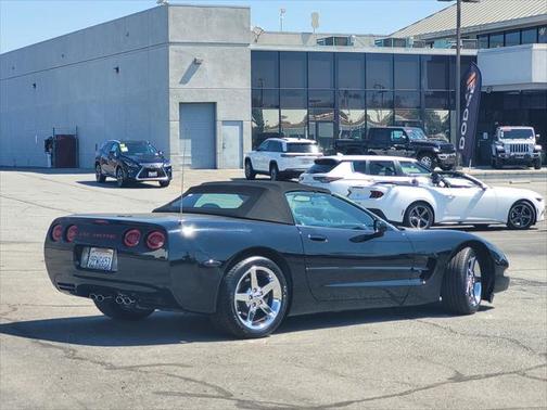 2004 Chevrolet Corvette Base