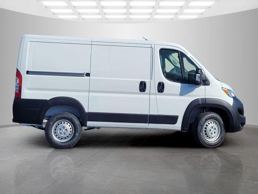 2026 RAM ProMaster 1500 Low Roof