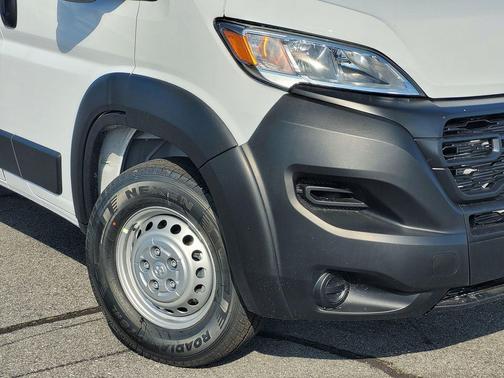 2026 RAM ProMaster 1500 Low Roof