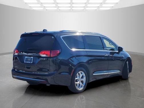 2020 Chrysler Pacifica Limited