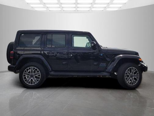 Black Clearcoat 2024 Jeep Wrangler 4xe High Altitude