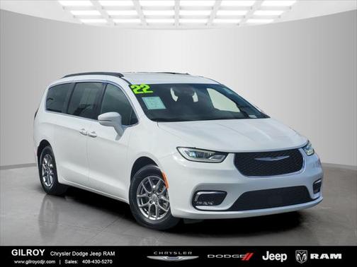 2022 Chrysler Pacifica Touring