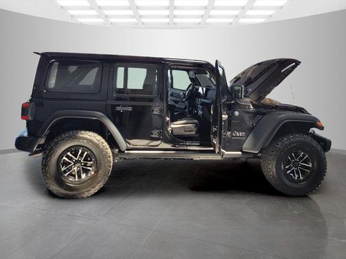 Black Clearcoat 2026 Jeep Wrangler 4-Door Moab 392 4x4