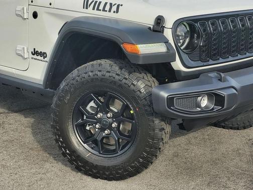Bright White Clearcoat 2026 Jeep Wrangler Willys