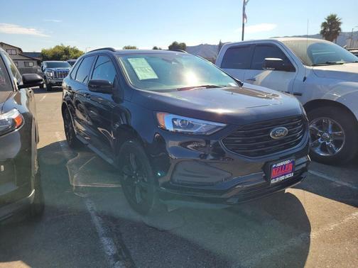 2023 Ford Edge SE