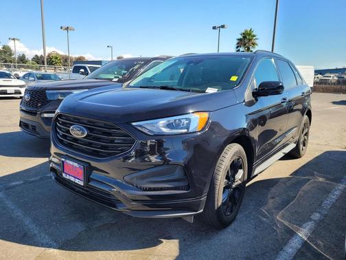 2023 Ford Edge SE