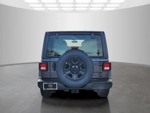 Granite Crystal Metallic Clearcoat 2026 Jeep Wrangler Sport