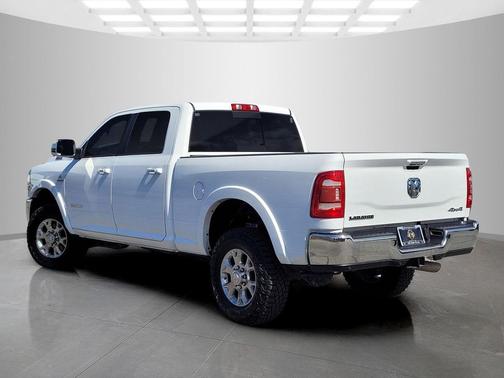 2020 RAM 2500 Laramie Crew Cab 4X4 6'4' Box