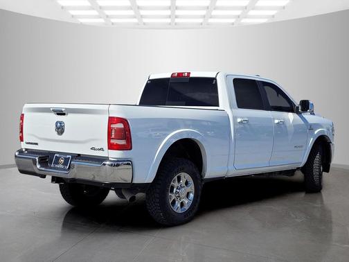 2020 RAM 2500 Laramie Crew Cab 4X4 6'4' Box