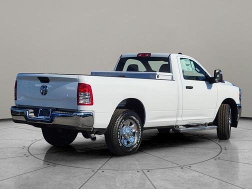 2024 RAM 2500 Tradesman Regular Cab 4x2 8' Box