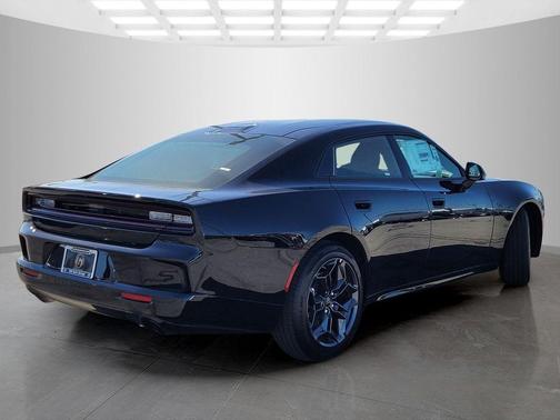 Diamond Black Crystal Pearlcoat 2026 Dodge Charger R/T