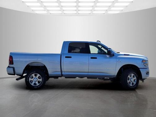 Silver Zynith 2026 RAM 2500 Big Horn Crew Cab 4x4 6'4' Box