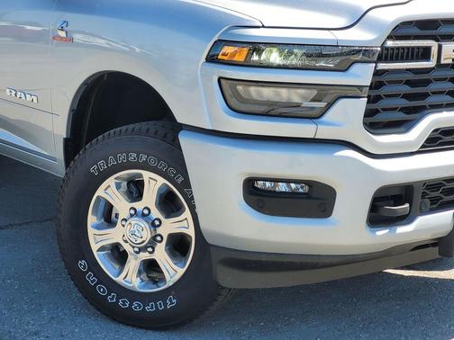 Silver Zynith 2026 RAM 2500 Big Horn Crew Cab 4x4 6'4' Box