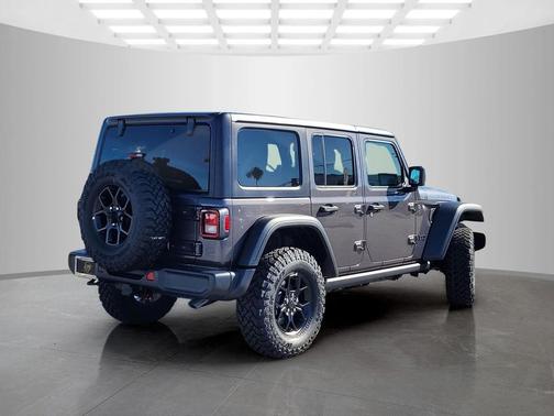 Granite Crystal Metallic Clearcoat 2026 Jeep Wrangler Willys