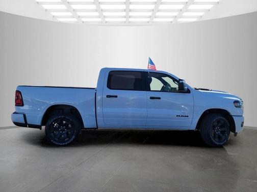 Bright White Clearcoat 2026 RAM 1500 Big Horn/Lone Star