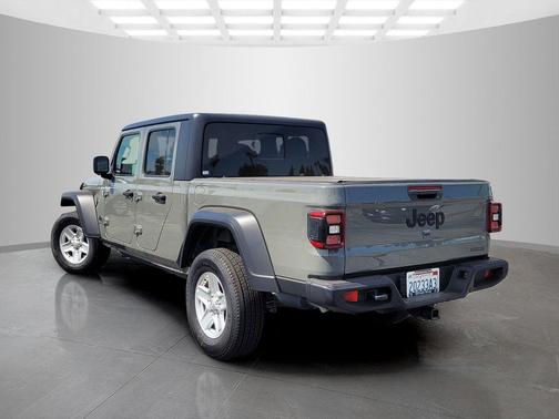 Sting-Gray Clearcoat 2020 Jeep Gladiator Sport S