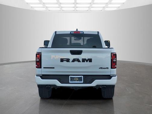 Bright White Clearcoat 2026 RAM 1500 Big Horn/Lone Star