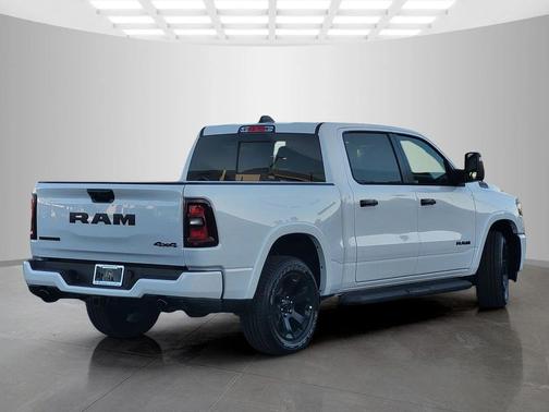 Bright White Clearcoat 2026 RAM 1500 Big Horn/Lone Star