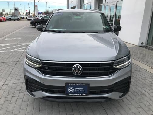 2022 Volkswagen Tiguan 2.0T SE R-Line Black